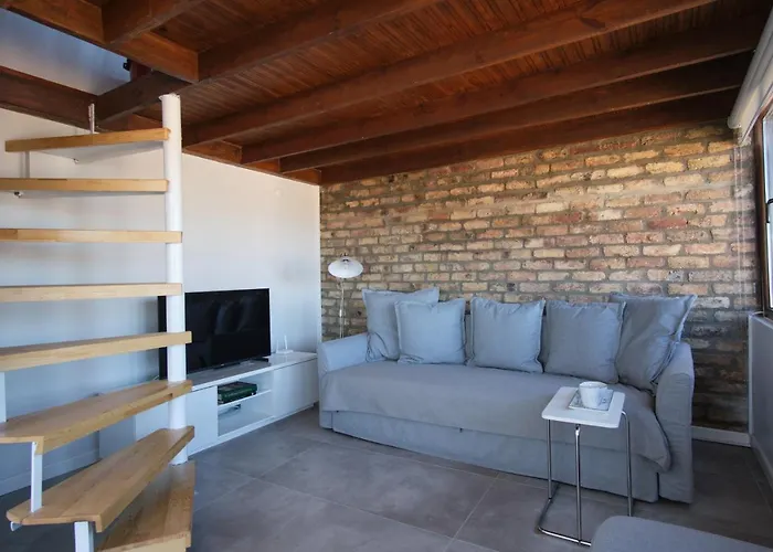 Sunflower アパート